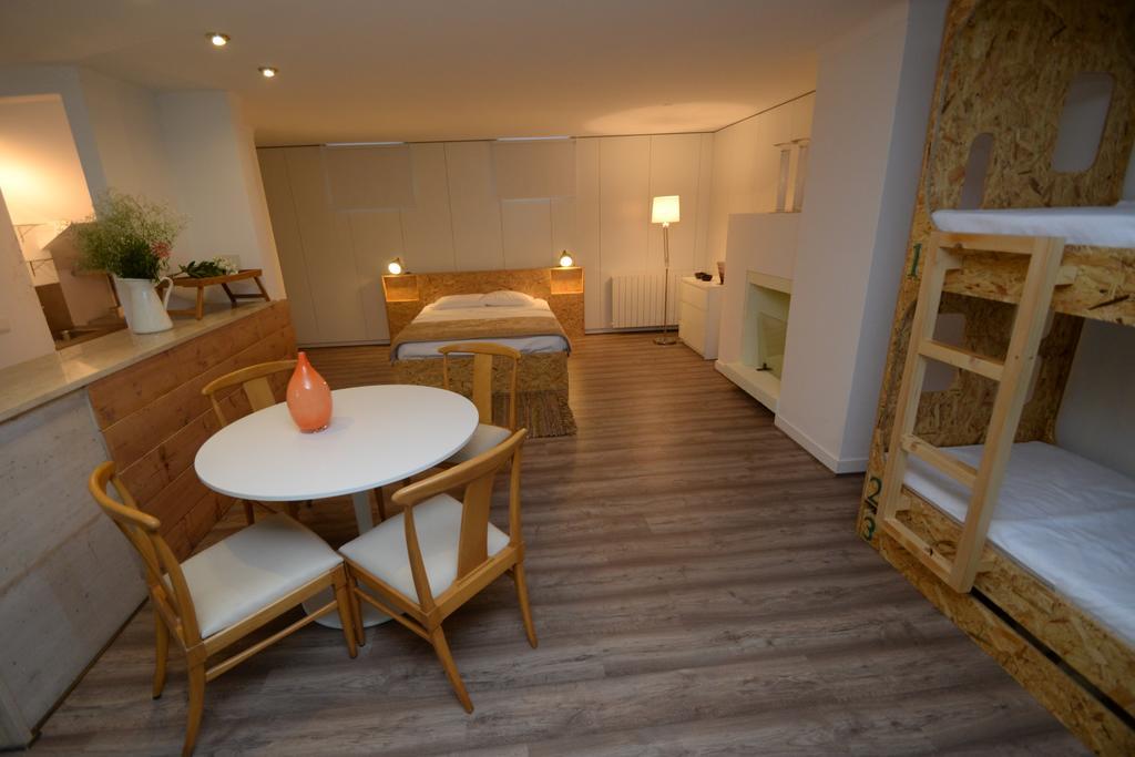 Guimaraesliving - Hostel & Adventure Phòng bức ảnh