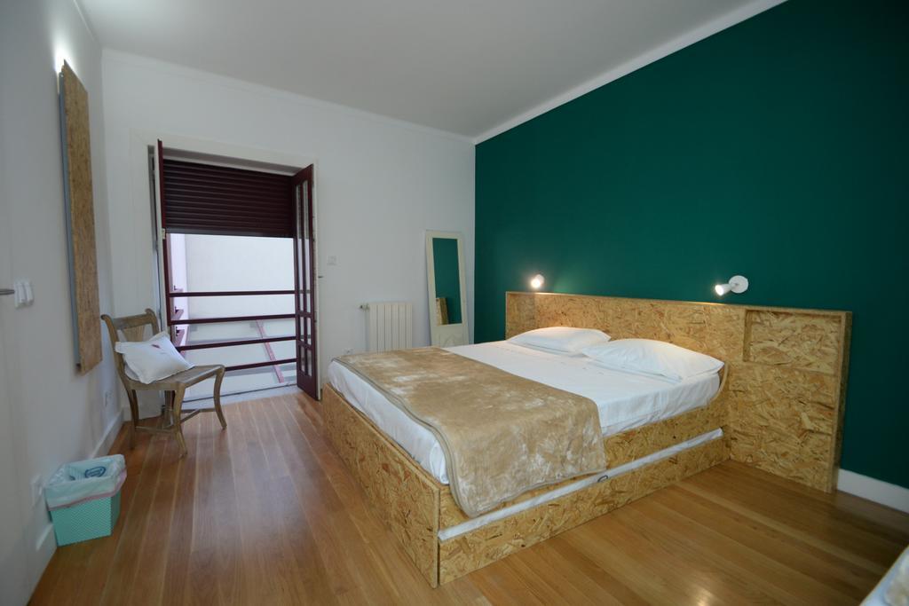 Guimaraesliving - Hostel & Adventure Phòng bức ảnh