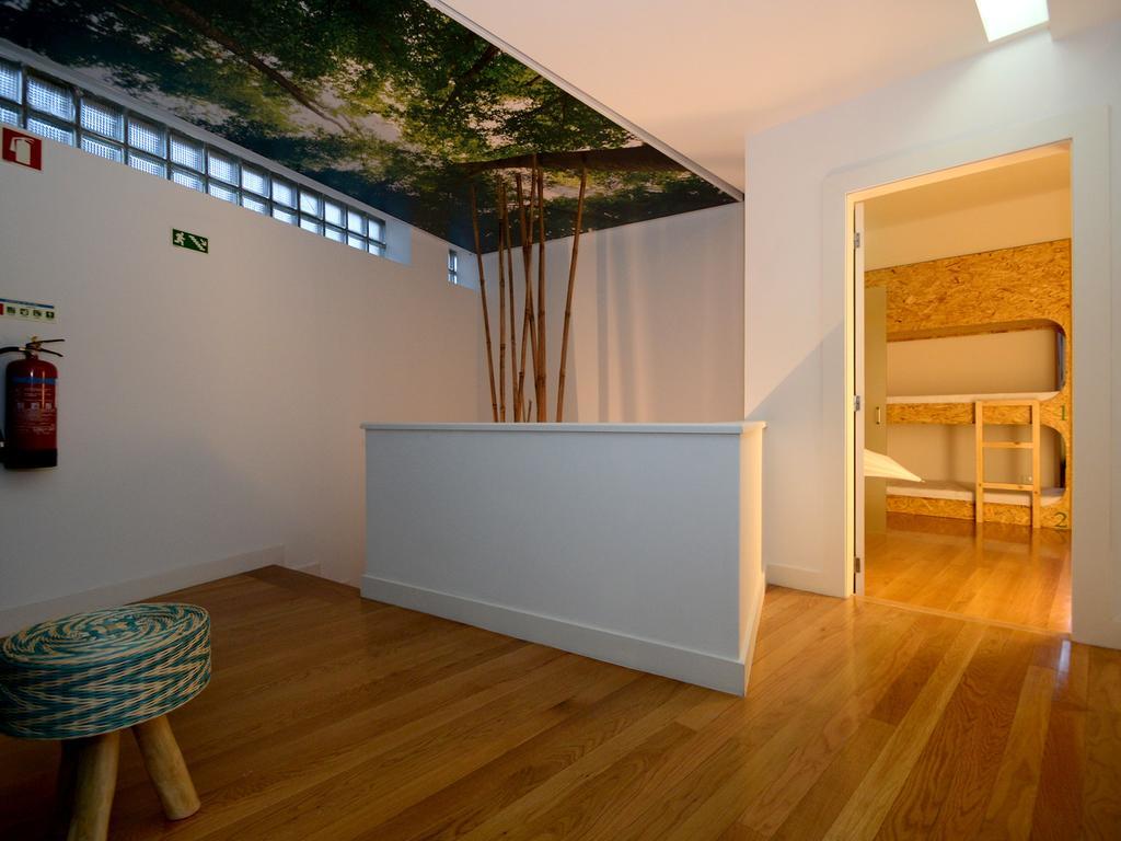 Guimaraesliving - Hostel & Adventure Phòng bức ảnh